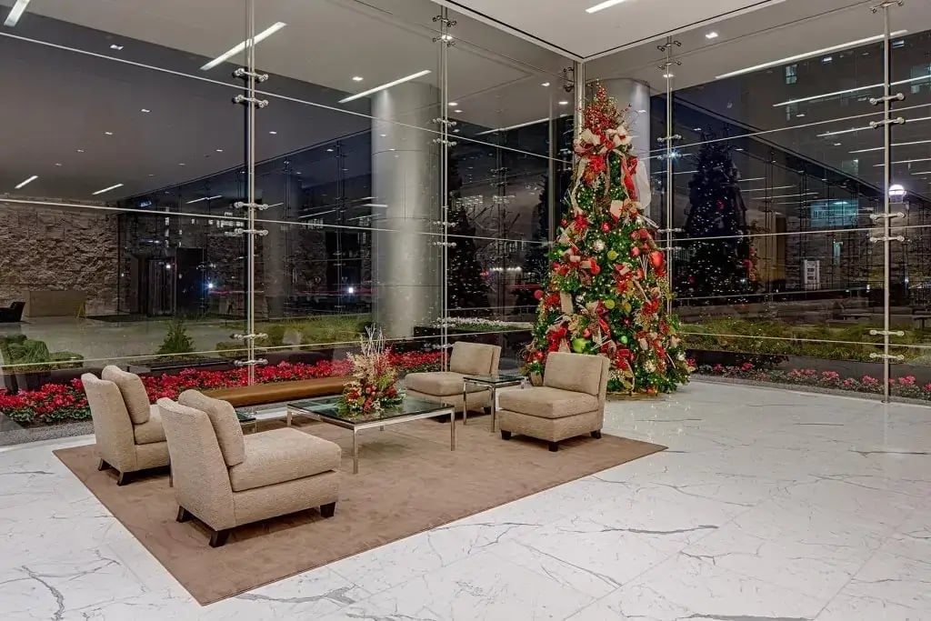 PRIVATE OFFICE BUILDING LOBBY