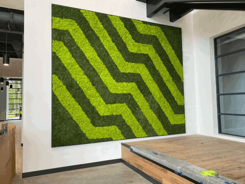 The_Edison-Moss_Wall-Design-NaturaHQS_Lobby02