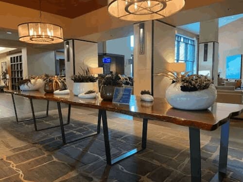 DoubleTree Hilton Reception with plants added to the table 